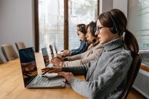 Driving Contact Center Performance with AI Tech